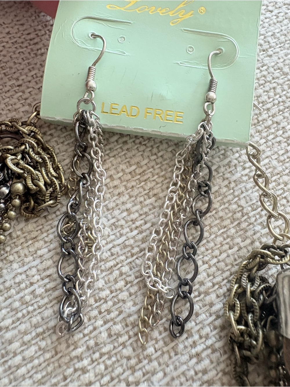 ⭐️ Layered Fringe Multi-Chain Necklace and Earring Set - Picture 2 of 5